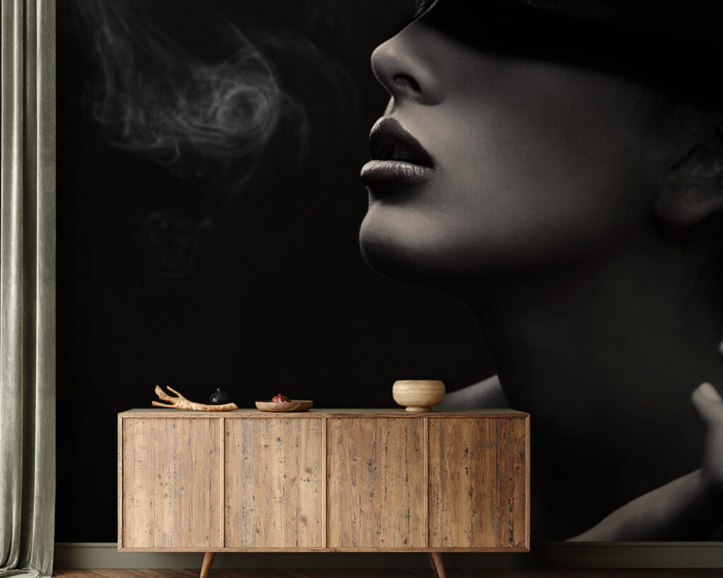 u55318pig21 1024x819 - Γυναίκα που φοράει καπέλο και καπνίζει - tegory