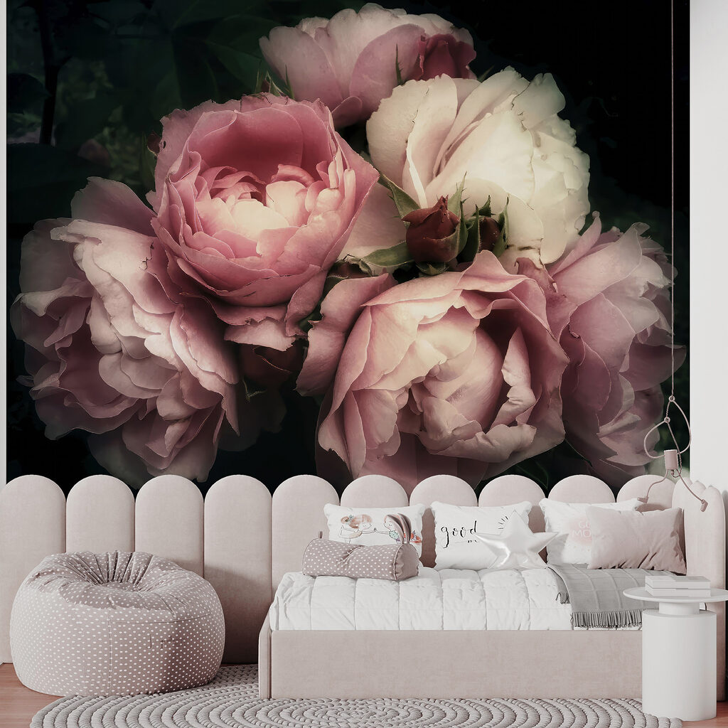 Group of pink and white roses