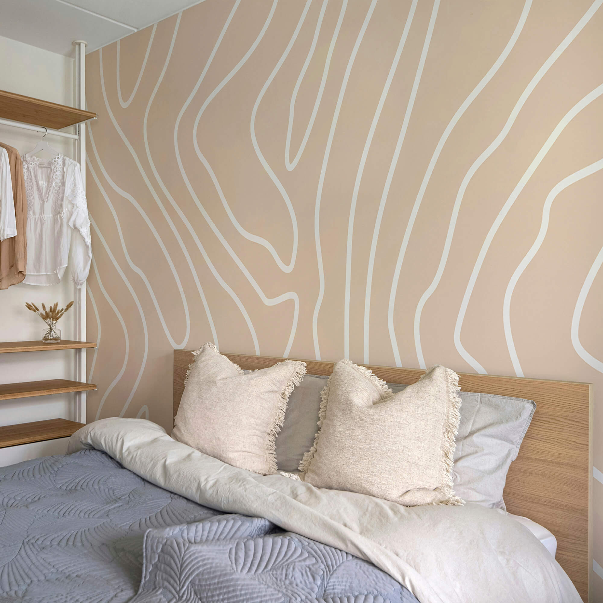 Λευκές γραμμές σε ροζ φόντο Λευκές γραμμές σε ροζ φόντο