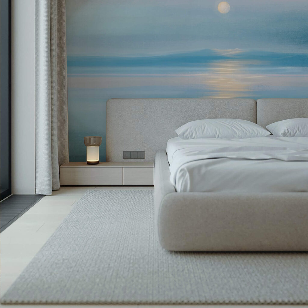 Φεγγάρι πάνω από ένα υδάτινο σώμα