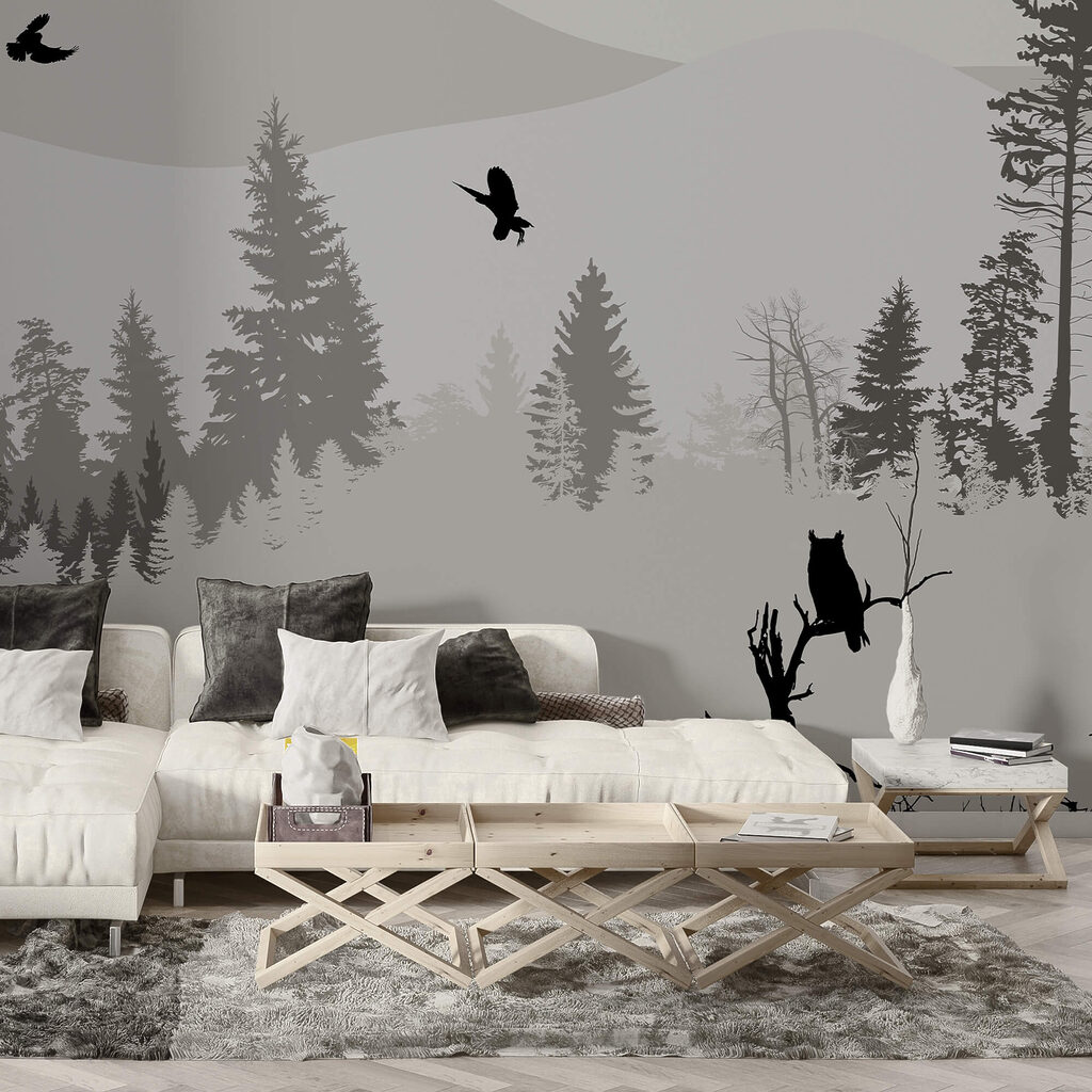 Πουλιά που πετούν πάνω από ένα χιονισμένο βουνό