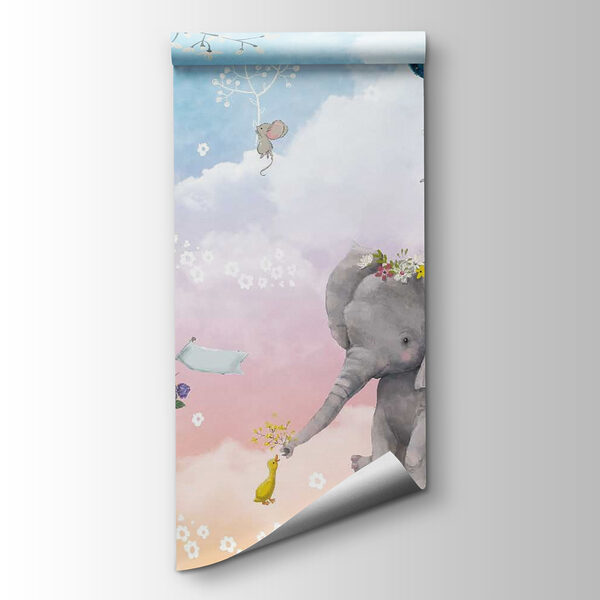 Wall mural of animals and balloons