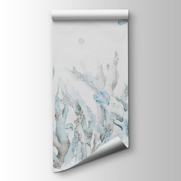 A seaweed and seaweed with a turtle